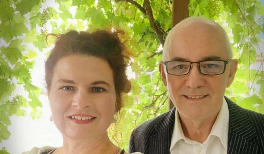 CHRISTOPH DELAROSA PROJECTS stellen ihr aktuelles Konzertprogramm für zwei Stimmen und ein Klavier im Rahmen der diesjährigen „Offenen Ateliers Worpswede“ im Rathaus Worpswede vor.
