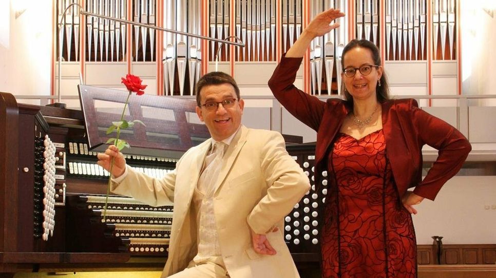 Zu Gast in der Ev.-luth. St. Lamberti-Kirche Selsingen: Das Orgel-Duo Iris und Carsten Lenz.
