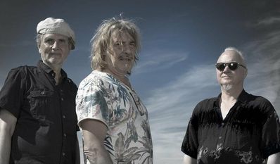 Trio farfarello live ist ein musikalischer Trip durch vier Dekaden unverwechselbarer Instrumentalmusik.