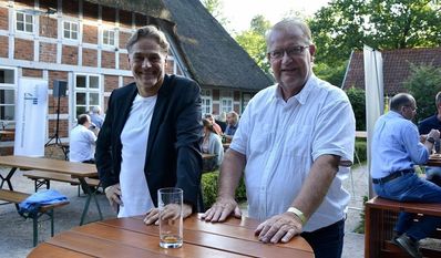 Der Vorsitzende Boris Thomas und Projektmanager Manfred Mühler organisierten abermals ein schönes Sommerfest für den Bremervörder Wirtschaftsgilde e.V.