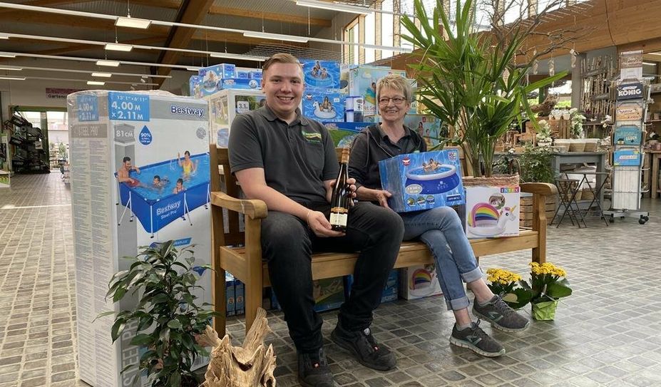 m Raiffeisen-Markt gibt es auch auf Pools satte Rabatte.