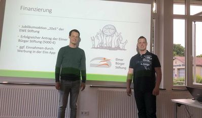 Christian Dilissen (re.) und Sönke Kosicki stellten die Dorf-App vor.