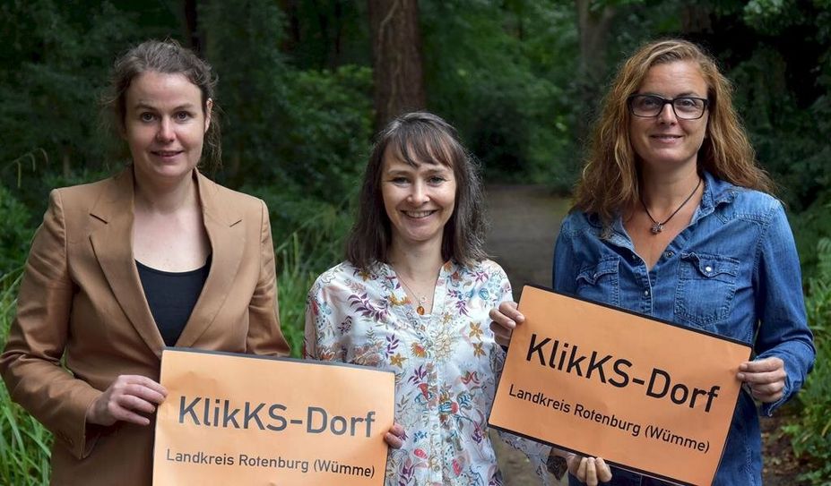 Klimaschutzmanagerin Dr. Meike Düspohl, Regionalmanagerin Aimara Bauer und Sandra Pragmann von der Koordinierungsstelle Ehrenamt des Landkreises suchen ehrenamtliche Klimaschutzpaten.