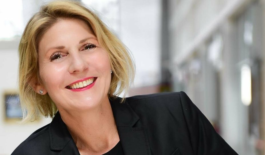 Patricia Brandt liest am 12. August in Neuenkirchen aus ihrem neuesten Roman „Küstenhuhn“. Foto: eb