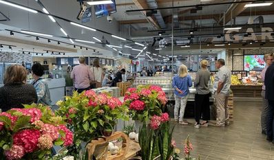Freuen sich über den Neubau: Claus Meyer, Marlies und Siegfried Schausberger, Patrik Warminski und Dirk Große-Wortmann.