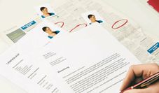 Eine gute Bewerbung verlangt nach einer guten Vorbereitung. Tipps und Vorlagen dazu finden sich unter anderem im Internet.  Foto: Fotolia