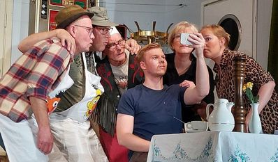 V.l.n.r.: Frank Dwortzak, Heico Geffken, Werner Lück, Markus Drewes, Inge Apel, Franziska Dwortzak.