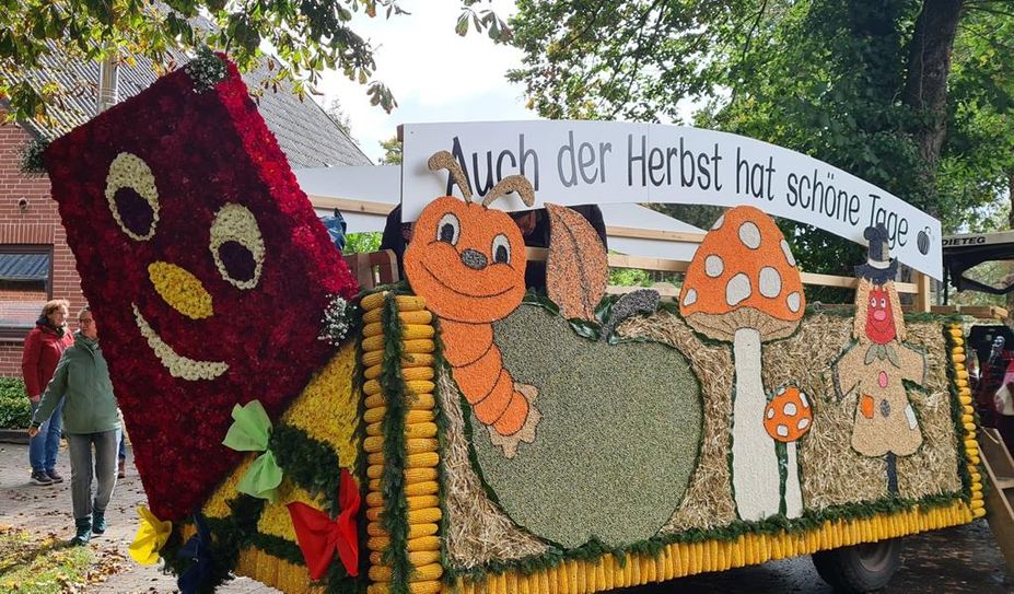 Der Siegerwagen des vergangenen Erntefestes.