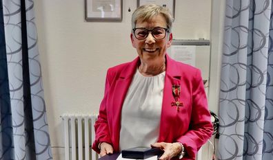 Bundesverdienstkreuzträgerin Elke Ströh hat sich sehr über die Auszeichnung gefreut.