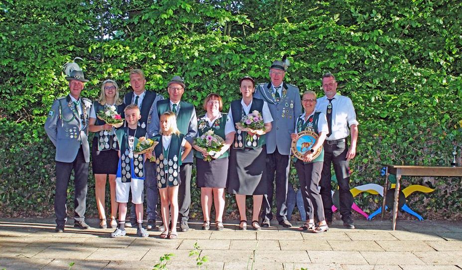 Beim Schützenfest in Hesedorf konnte ein neues Königshaus ermittelt werden.