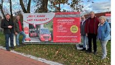 Die Verantwortlichen hoffen, dass die neue Banner-Werbung bei der Fahrersuche hilft. Foto: eb