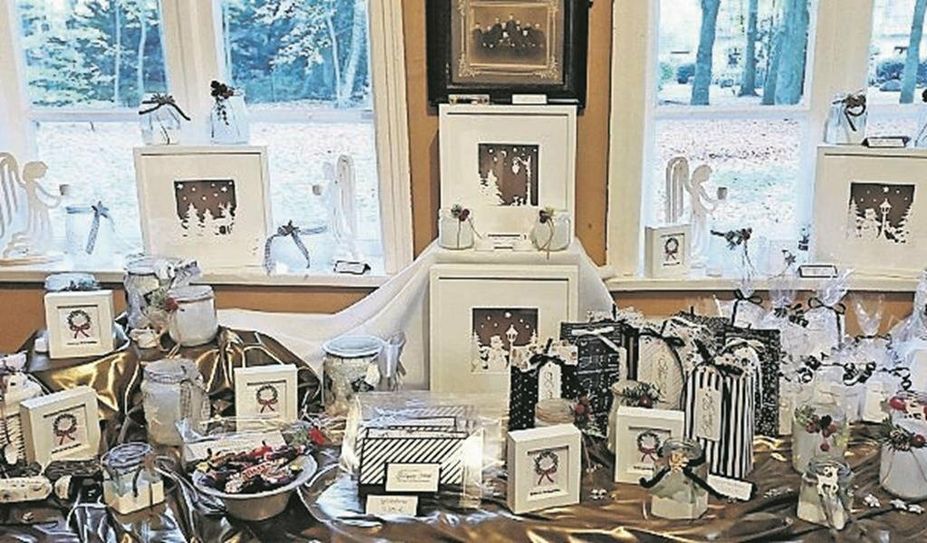 Viele selbst hergestellte Produkte warten darauf gekauft zu werden.