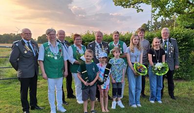 Die Majestäten des Schützenjahres 2024 freuen sich auf ein erfolgreiches Schützenfest.