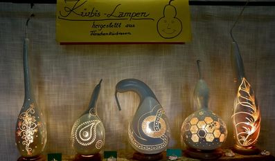 Auf dem Kunsthandwerkermarkt gibt es alles was das Herz begehrt.