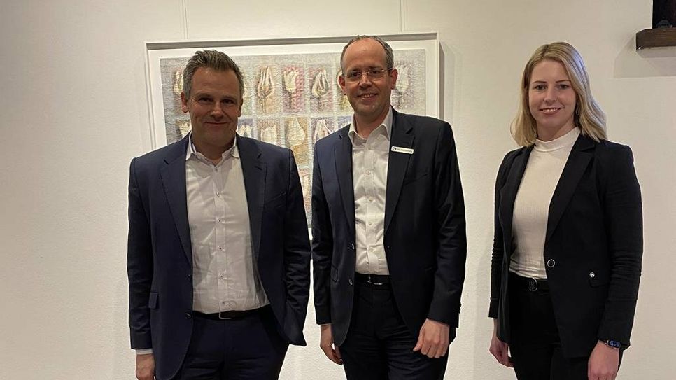 Michael Kersting, Jan Mackenberg und Stefanie Kase stellten die Geschäftsentwicklung der Volksbank eG Osterholz Bremervörde im vergangenen Jahr vor.