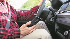 Immer mehr Unfälle durch Ablenkung im Straßenverkehr.