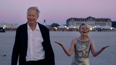 Der notorisch abwesende Vater, der Filmregisseur Gustav Borg (Stellan Skarsgård), drängt seine Tochter Nora (Renate Reinsve), in seinem neuen Film die Hauptrolle zu spielen.