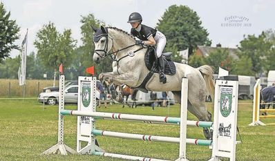 In Kuhstedt messen sich am 30. Juni Reiter:innen in unterschiedlichen Disziplinen und bieten den Zuschauern eine tolle Show.