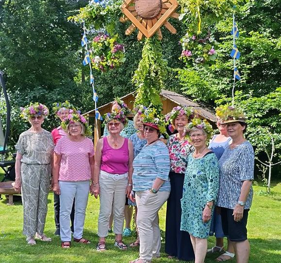 Der Chor Cantilena beim diesjährigen Midsommar-Fest.