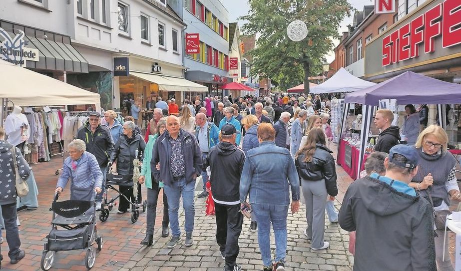 Am kommenden Wochenende ist in der Innenstadt in Bremervörde wieder so einiges los. Auf die Besucher:innen wartet ein abwechslungsreiches Programm.