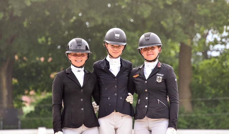 Sie können sich ein Leben ohne Pferde nicht vorstellen: Lisa, Anna und Lilli.