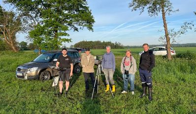 (v. l.) Dennis Müller, Günter Tiedemann, Claudia Tiedemann, Katharina Stelling und Tobias Wehber konnten schon so einige Kitze retten.