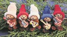 Osterholz-Scharmbeck (eb). Die Museumsanlage Osterholz-Scharmbeck in der Bördestraße 42 lädt am Sonntag, 12. November, von 11 bis 18 Uhr zum beliebten „Weihnachtlichen Kunsthandwerkermarkt“ ein. Insgesamt 26 Künstler:innen und Aussteller:innen haben in den vergangenen Monaten fleißig gewerkelt, um viele Sachen präsentieren zu können. Es werden u.a. Gold- und Silberschmuck, Handarbeiten aus Wolle und Papier, Gestecke aus Naturmaterialien, Musikinstrumente und vieles mehr angeboten. Zu Essen gibt es selbst gebackene Torten und Kuchen und aus dem Backhaus wird Deftiges angeboten. Es wird ein kleiner Eintrittspreis erhoben.