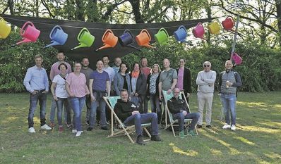 Freuen sich schon auf das nächste Treffen mit der ehemaligen Klasse: Die Schüler:innen des Jahrgangs 1993.