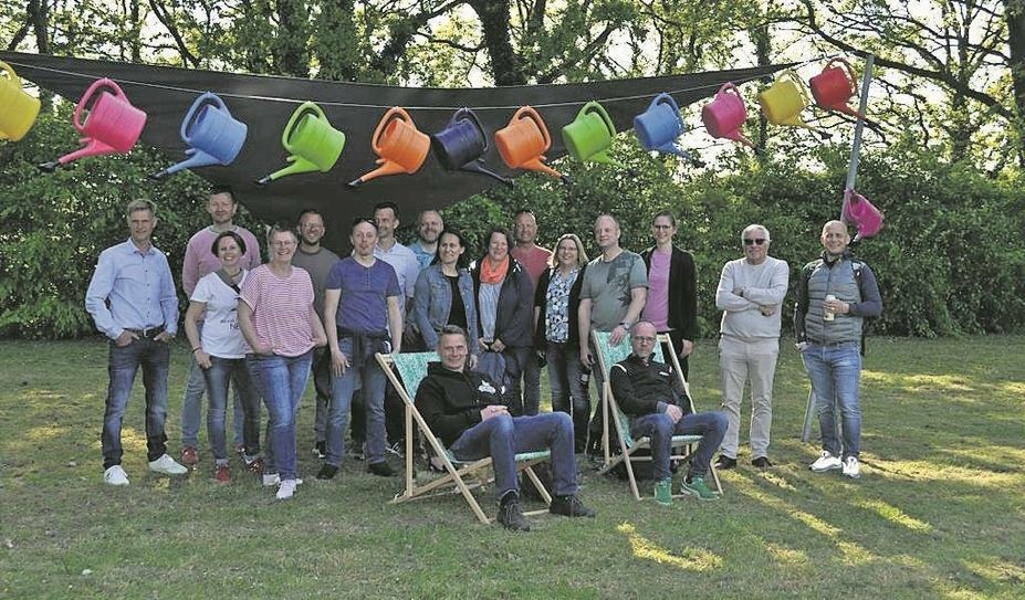 Freuen sich schon auf das nächste Treffen mit der ehemaligen Klasse: Die Schüler:innen des Jahrgangs 1993.