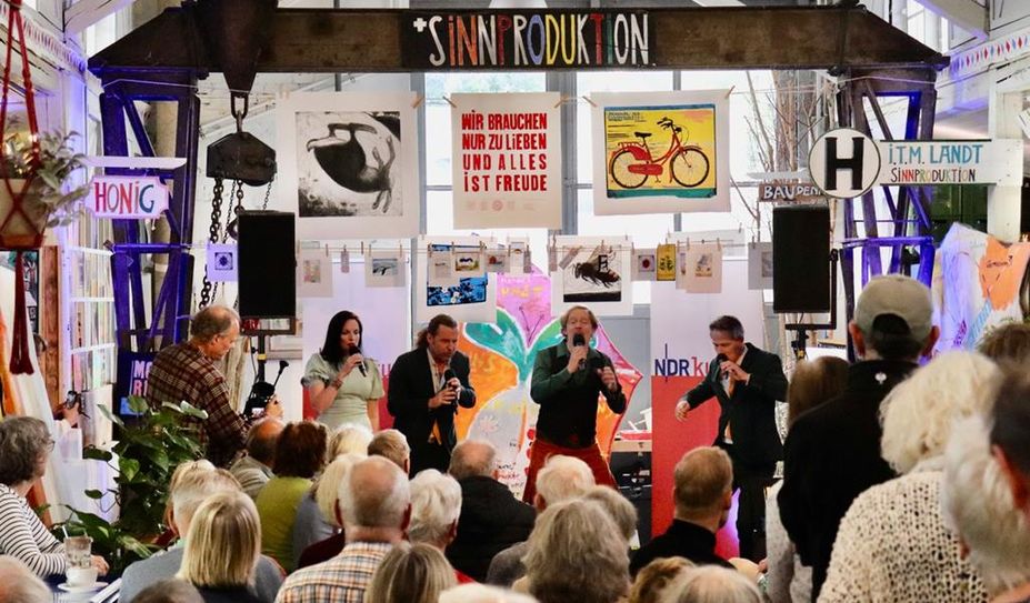 „Lalelu“ zwischen Kunst und Gemüse.