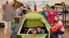 Wollen in Kutenholz die Lachmuskeln strapazieren: Die Büsumer Theotermoker. Foto: Festhalle Kutenholz
