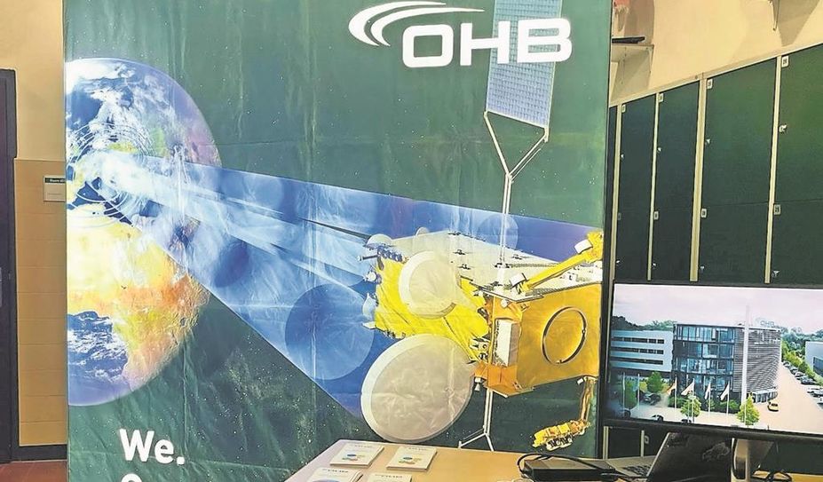 Auch das Luft- und Raumfahrtunternehmen OHB aus Bremen war vor Ort.