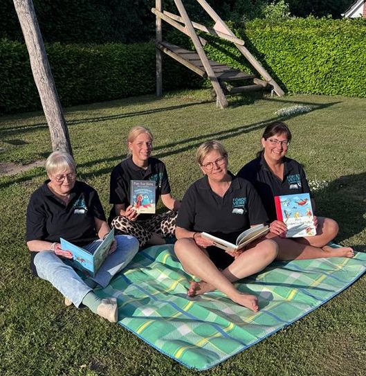 (v. l.) Gisela Gleditzsch, Ulrike Braun, Angelika Jochem und Petra Hab werden unter anderem für die Kinder vorlesen.