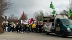 Klima und ÖPNV gehen Hand in Hand: Die Aktivistinnen von Fridays For Future wurden bei ihrer jüngsten Demonstration auch von den streikenden ver.di-Mitgliedern unterstützt. Foto: mf