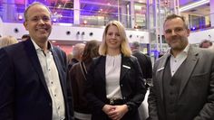 (v. l.) Jan Mackenberg, Stefanie Kase und Michael Kersting begrüßten rund 220 Gäste beim Empfang der Volksbank eG.