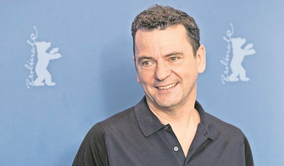 Regisseur Christian Petzold konnte mit „Roter Himmel“ viele Kritiker:innen überzeugen.