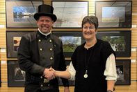 Frank Koß und Britta Lütjen freuen sich auf die weitere Zusammenarbeit.