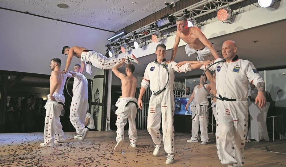 Ein dreistündiges Programm voller Power begeisterte die Frauen beim „Feurigen Frauenabend“ in Augustendorf und alle waren sich einig – „ich bin im nächsten Jahr wieder dabei“.