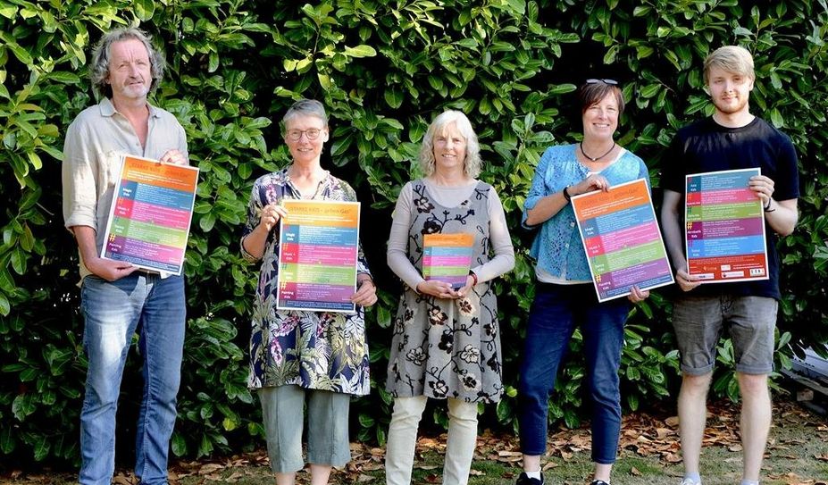 Zusammen engagiert für Kinder (v. li.): Andreas von Glahn (Tandem), Sabine Schneider (Nachbarschaftsladen), Petra Fischer (Kinderschutzbund) sowie Almut Schmidt und Maik Müller (Stadtteilladen).