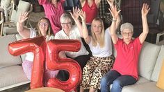 Das Team gratuliert dem WIR herzlich zum 75. Geburtstag und lockt mit satten Rabatten.