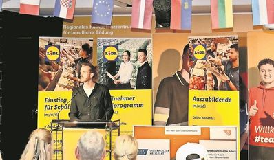 Sven Mensen vom Pflegedienst Lilienthal sprach als Vertreter der Aussteller.