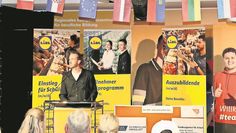 Sven Mensen vom Pflegedienst Lilienthal sprach als Vertreter der Aussteller.
