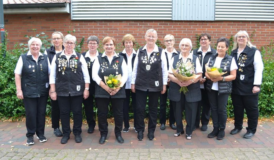 Die Damenabteilung feierte zusammen mit „ihren“ Männern und zahlreichen Gästen das Jubiläum.