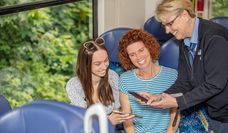 Freundlicher Kundenservice spielt für die evb eine wichtige Rolle – dies kann sie nun weiter fortführen.