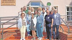 Die polnischen Gastgeber:innen mit den Besucher:innen aus Deutschland.