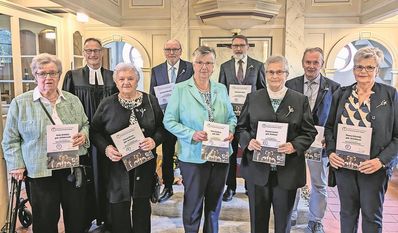 Die Teilnehmenden der Jubiläumskonfirmation konnten in Erinnerungen schwelgen.