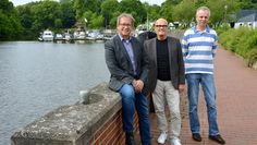 (v. l. n. r.) Ralf Holtz, Helmuth Nagel und Jörg Biehl haben sich auf ihre Fahnen die Ü60-Generation digital zu ermächtigen.