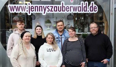 Ein starkes Team: (von links) Justin Siebert, Chefin Jennifer Rieser, Cheyenne Busse, Rebecka Wrieden, Carsten Müller, Chantal Haacke und Lennart Schmidt.