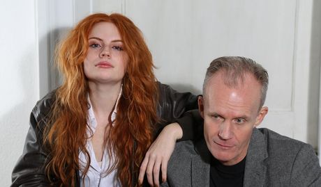 Toni und Max Hoffmann treten an, um die bedeutsamsten Fragen unserer Zeit zu klären.