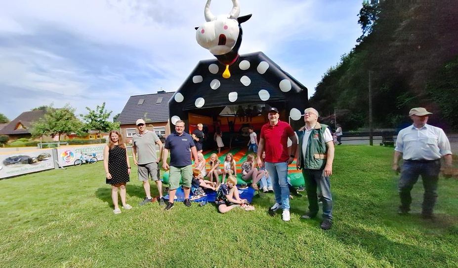 Besser hätte das Wetter für das Kinderfest in Kuhstedt in diesem Jahr nicht sein können.